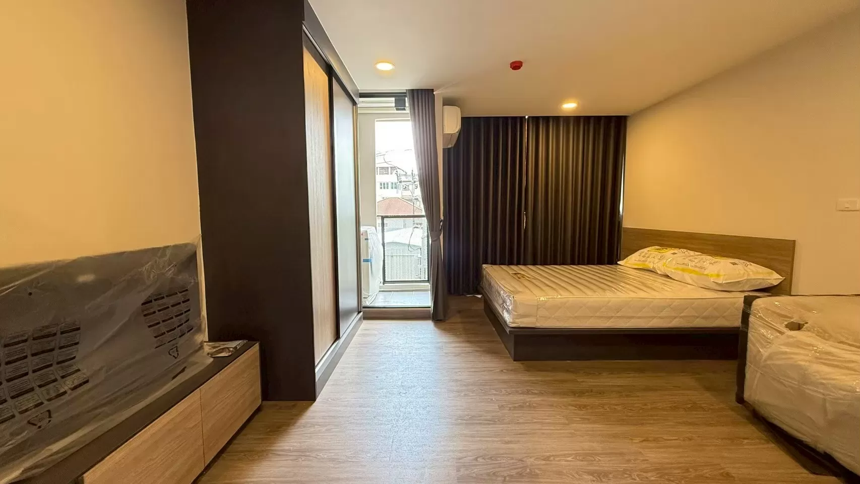 Flexi สาทร เจริญนคร PH1 studio 25 Sqm (4) ปล่อยเช่าคอนโด